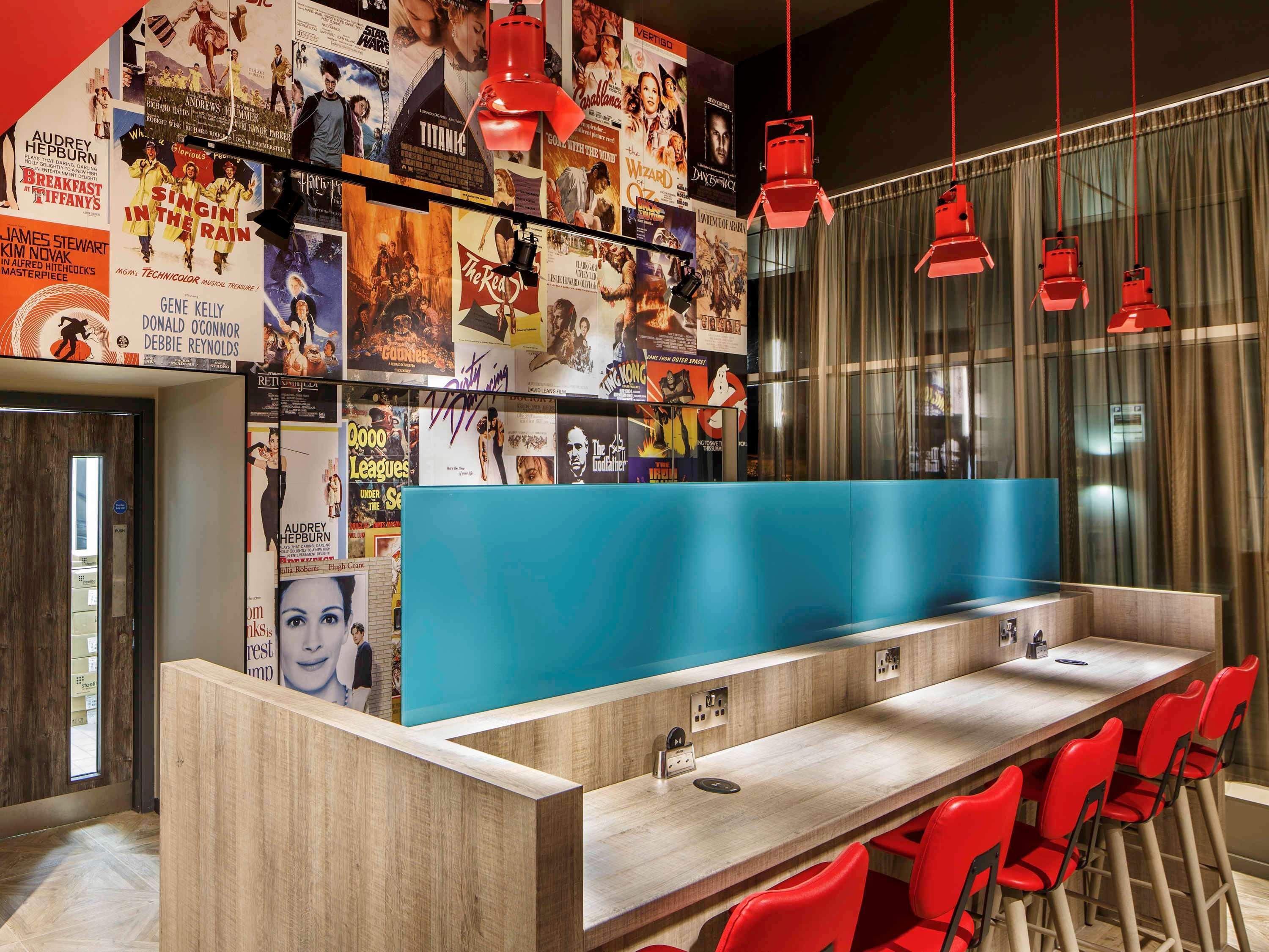 Ibis Styles London Ealing Hotel Exterior photo