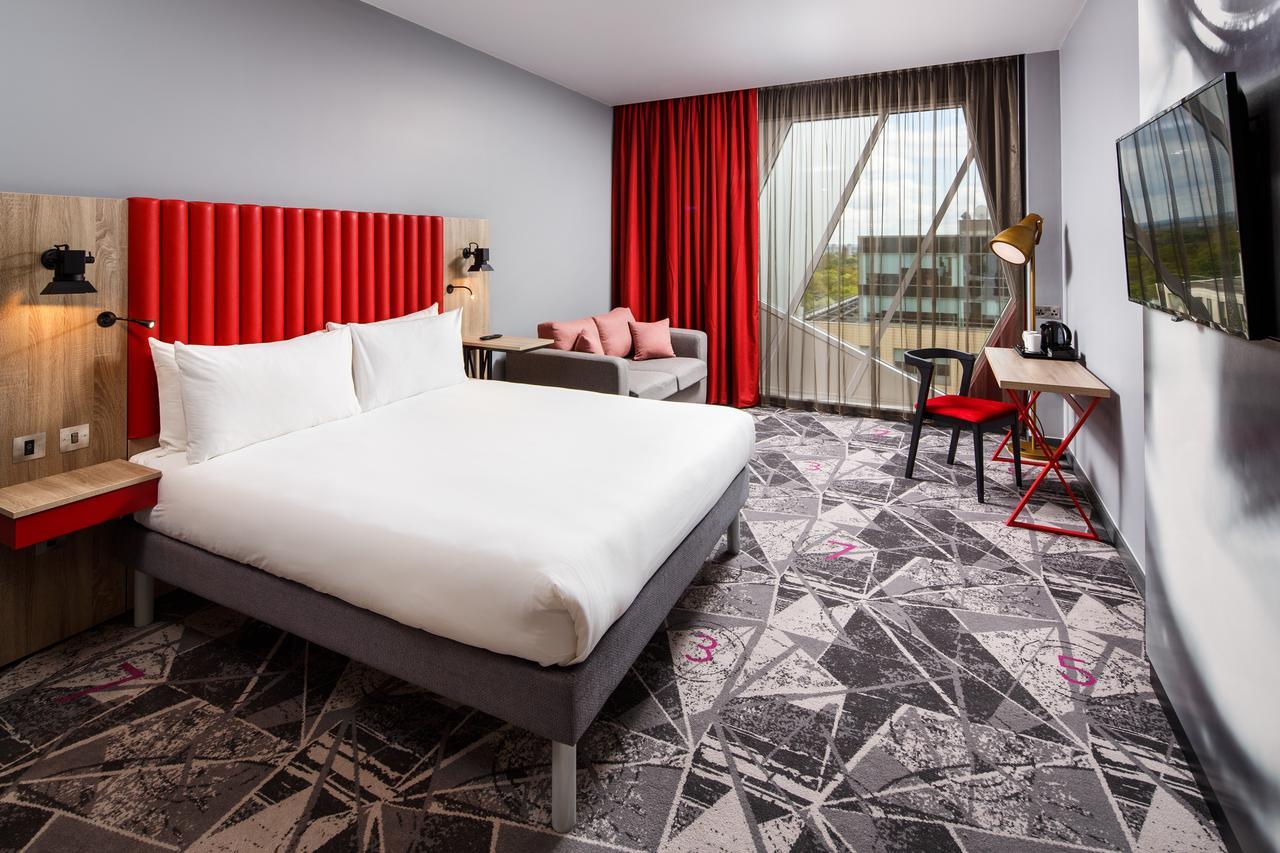 Ibis Styles London Ealing Hotel Exterior photo
